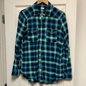 Hollister Women's Turquoise Plaid Flannel Button Down Shirt